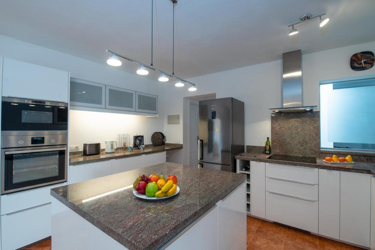 Villa Sarita Sol By Villa Plus بلايا بلانكا المظهر الخارجي الصورة
